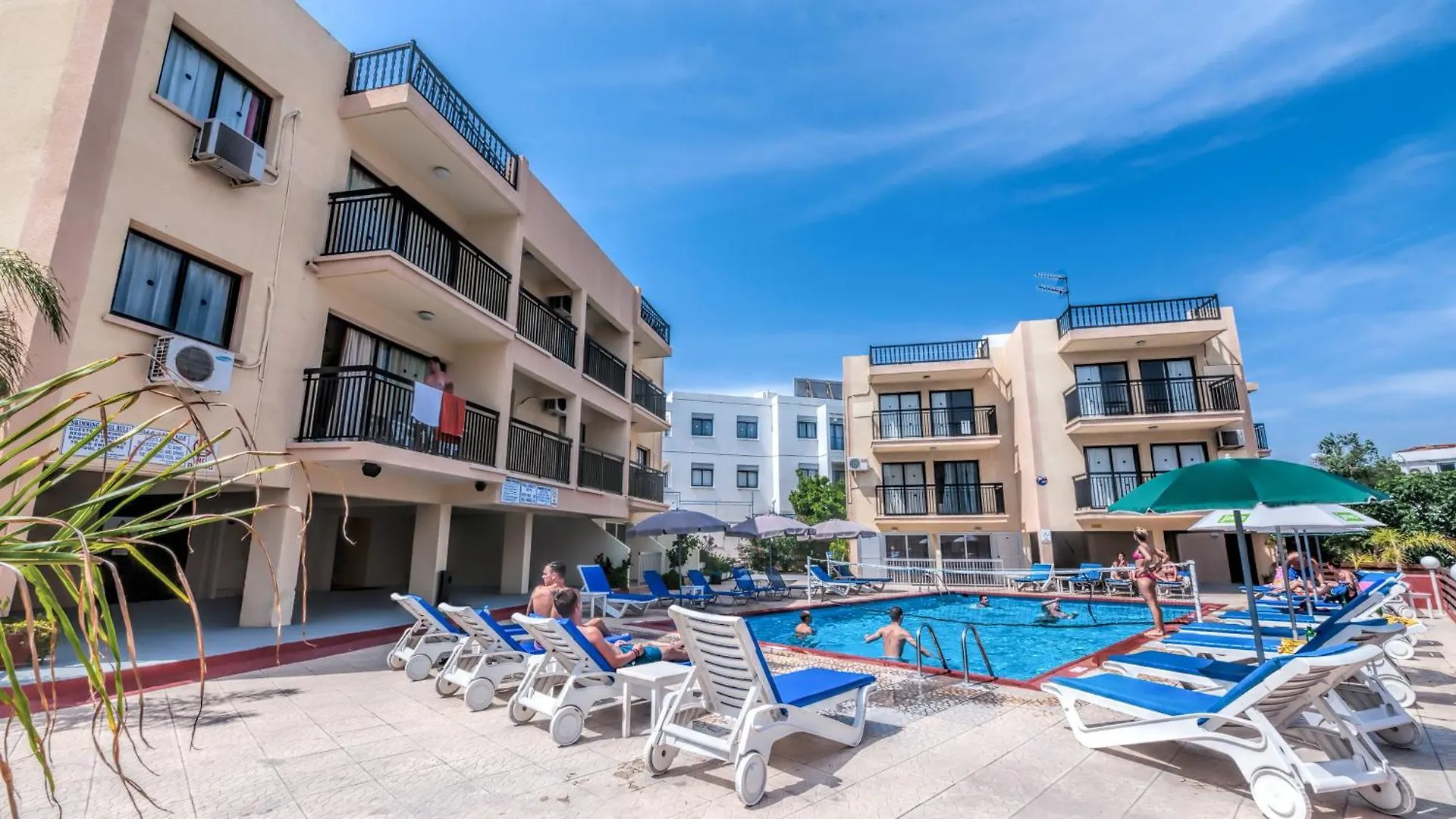 Hotel apartamentowy A Maos Hotel Apartments Ajia Napa
