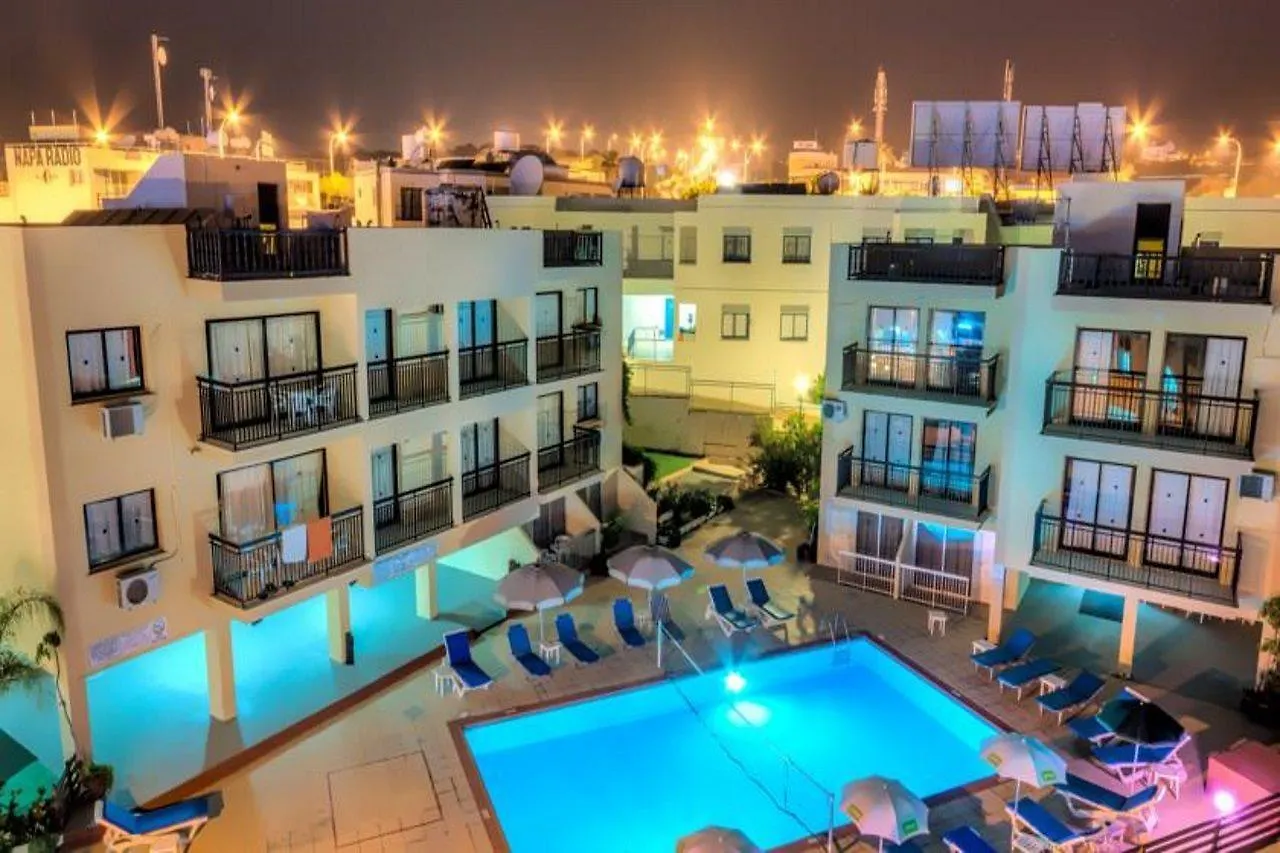 A Maos Hotel Apartments Αγία Νάπα 3*,
