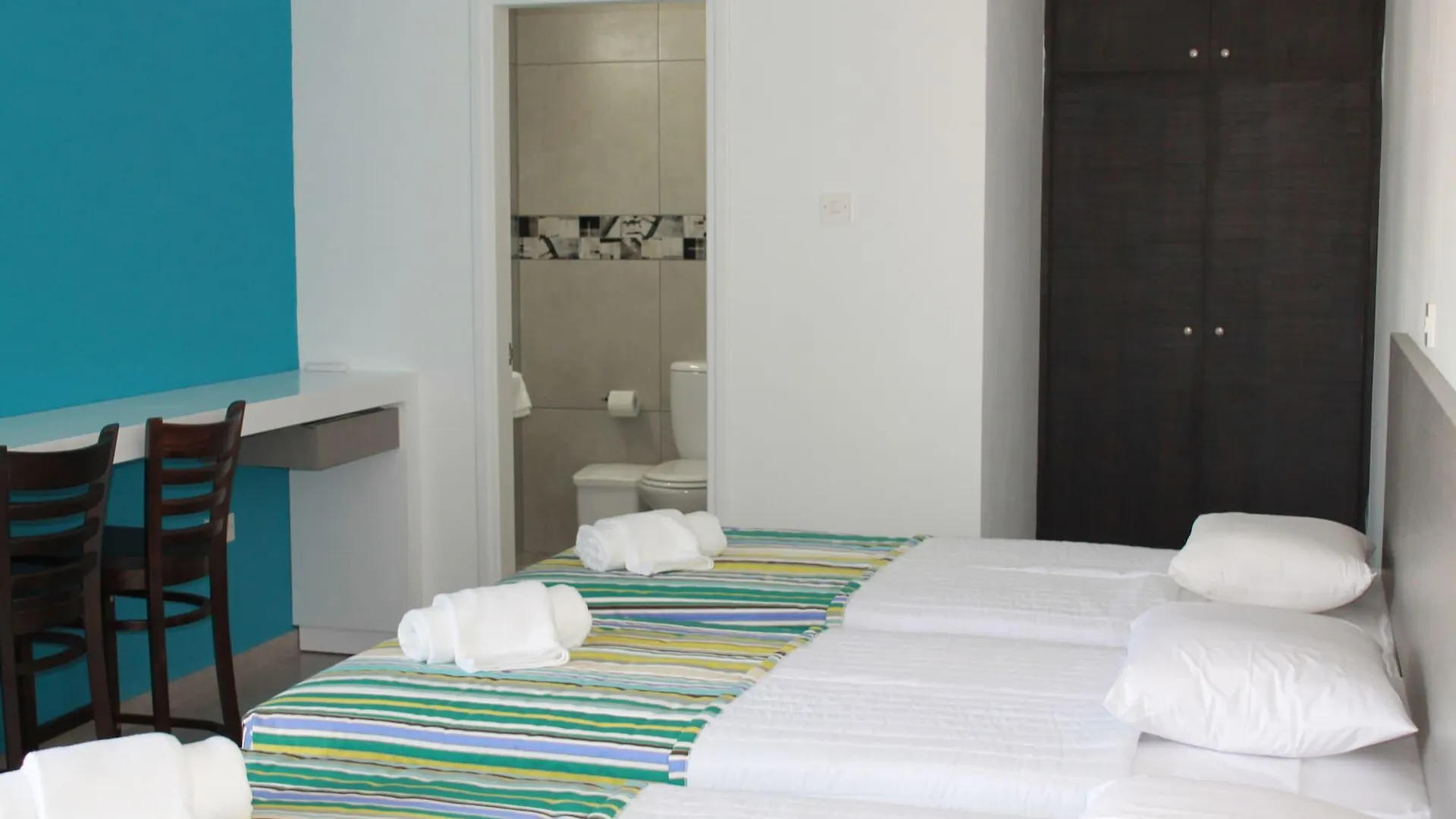 איה נאפה A Maos Hotel Apartments