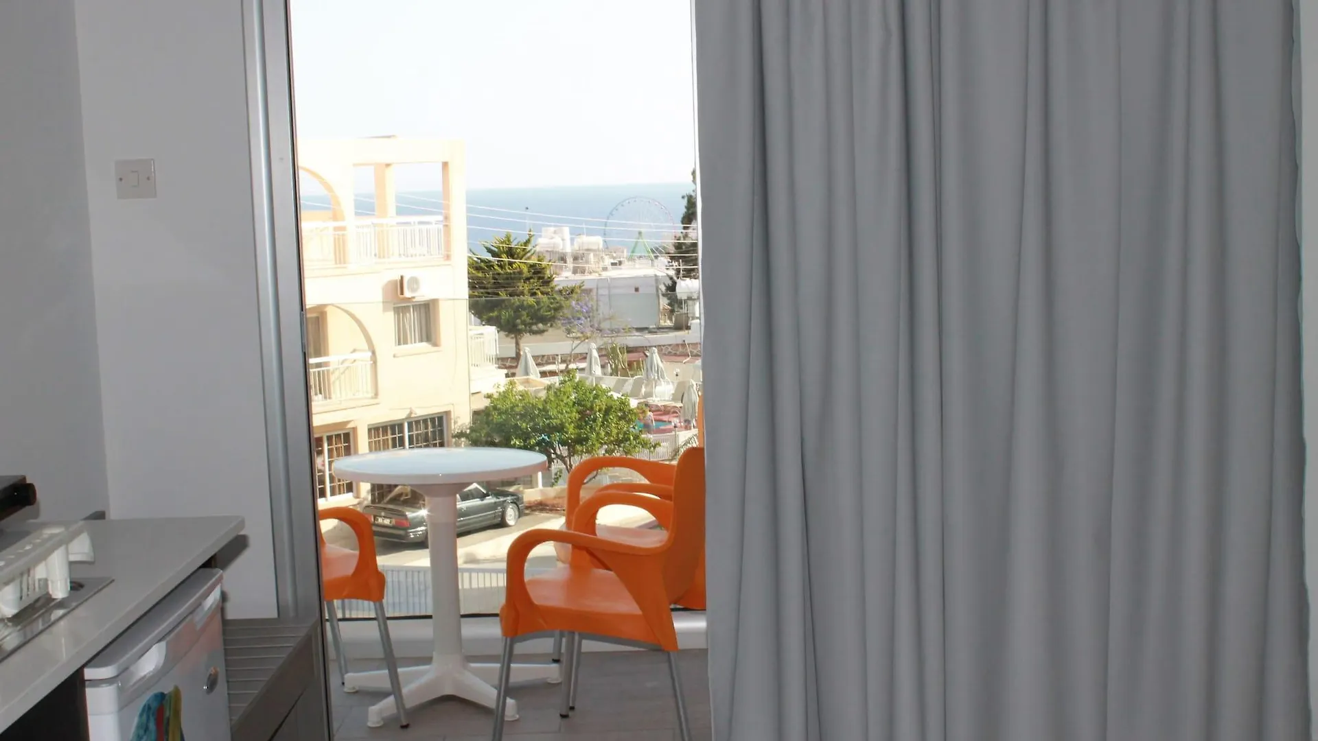 מלון דירות איה נאפה A Maos Hotel Apartments