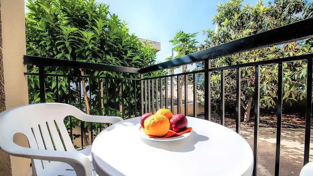 מלון דירות איה נאפה A Maos Hotel Apartments