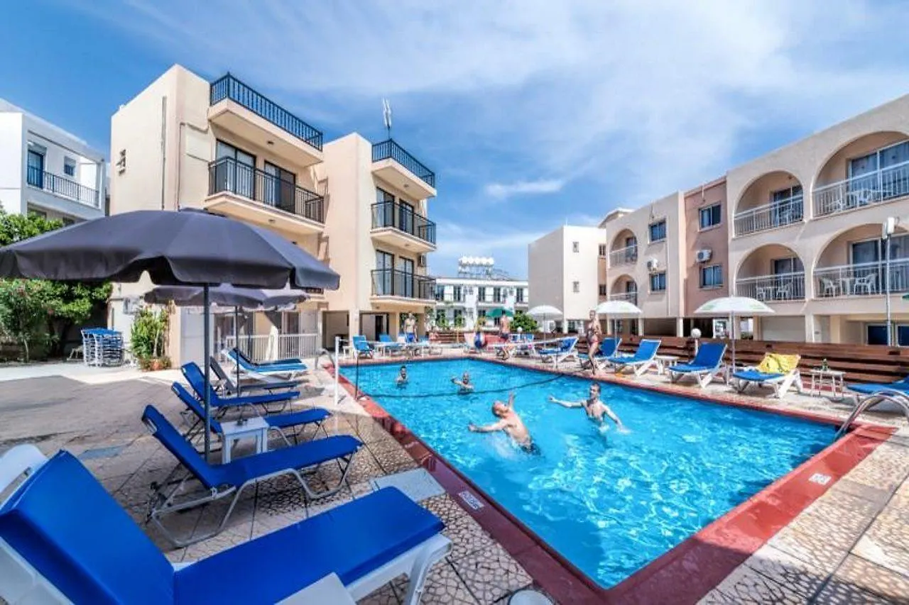 איה נאפה A Maos Hotel Apartments מלון דירות